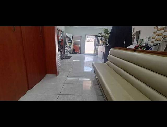 974M² BUSINESS FOR SALE IN VANDERBIJLPARK SE 7